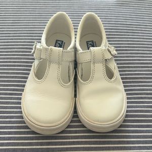 Keds Daphne T-strap Sneaker